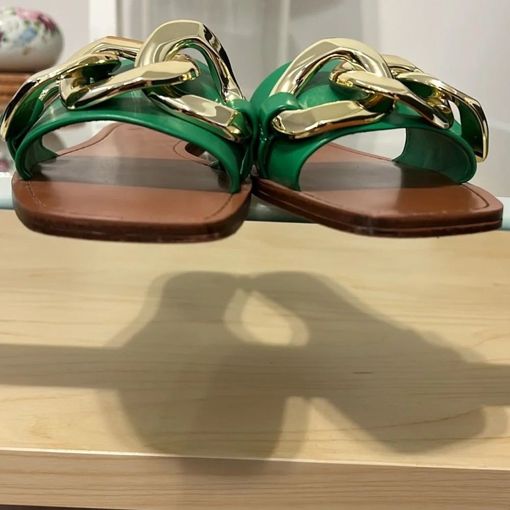 Zara Green Slide Sandals with Gold Chain - Picture 6 of 7